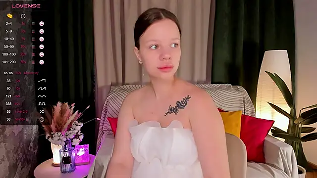 marydreams  online show from June 8, 2:23 am