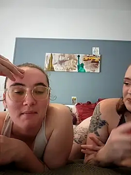 AndHerXO online show from February 5, 12:54 pm