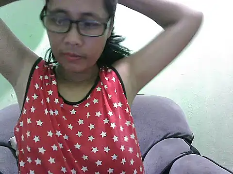 HotLadyPinay32 online show from May 1, 10:20 am