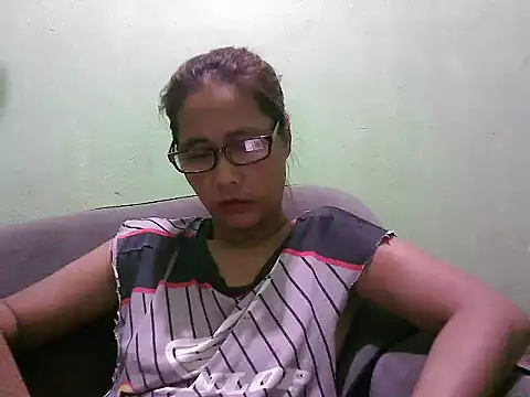 HotLadyPinay32 online show from July 10, 9:12 am