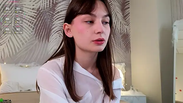 Snapshot of LolaPrise chatting on October 20, 1:50 am LolaPrise online show from October 20, 1:50 am