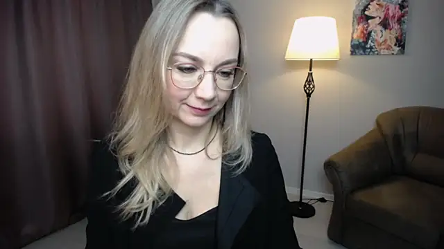 Ava Elior online show from November 20, 9:31 am