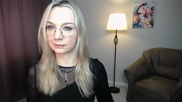 Ava Elior online show from December 16, 10:42 am