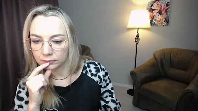 Ava Elior online show from February 1, 10:47 am