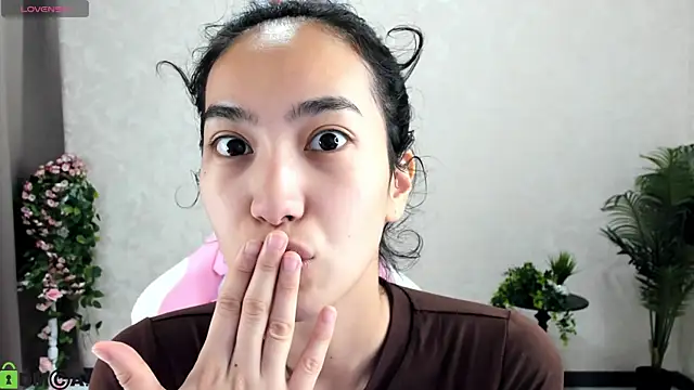 FlirtyAura online show from October 24, 1:46 am