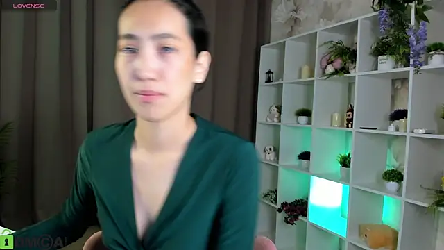 Snapshot of FlirtyAura chatting on May 30, 3:14 am FlirtyAura online show from May 30, 3:14 am