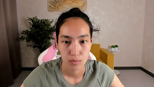 Snapshot of FlirtyAura chatting on June 29, 3:35 am FlirtyAura online show from June 29, 3:35 am