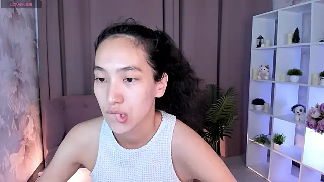 Snapshot of FlirtyAura chatting on July 19, 3:32 am FlirtyAura online show from July 19, 3:32 am