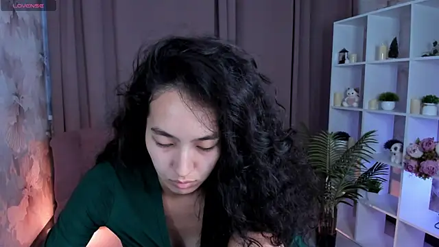 Snapshot of FlirtyAura chatting on July 21, 3:42 am FlirtyAura online show from July 21, 3:42 am