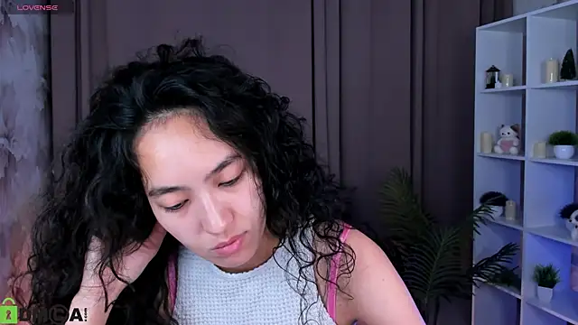 Snapshot of FlirtyAura chatting on July 23, 11:46 pm FlirtyAura online show from July 23, 11:46 pm