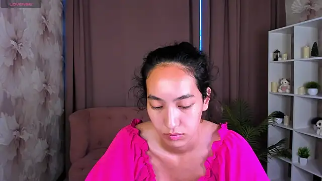Snapshot of FlirtyAura chatting on July 28, 1:56 am FlirtyAura online show from July 28, 1:56 am