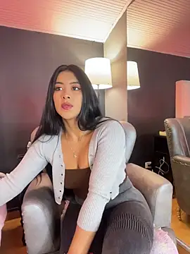 Snapshot of BellaFernandez__ chatting on May 26, 1:29 pm BellaFernandez online show from May 26, 1:29 pm