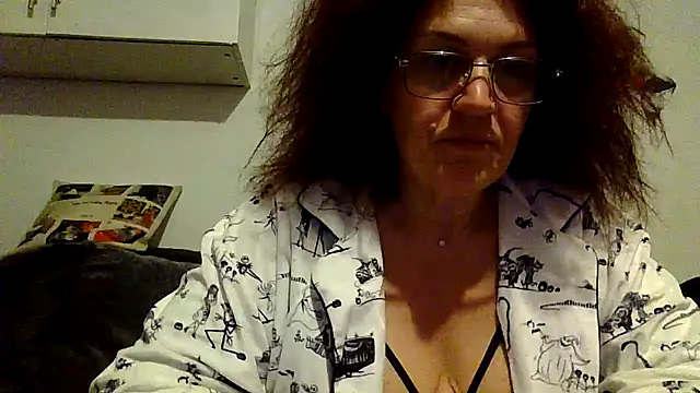 RubyyRosee online show from April 2, 5:16 am