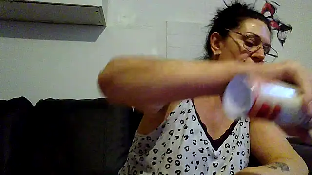 RubyyRosee online show from June 27, 5:23 am