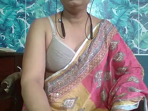 Snapshot of Marathi_q4een01 chatting on May 12, 6:54 am Marathi q4een01 online show from May 12, 6:54 am