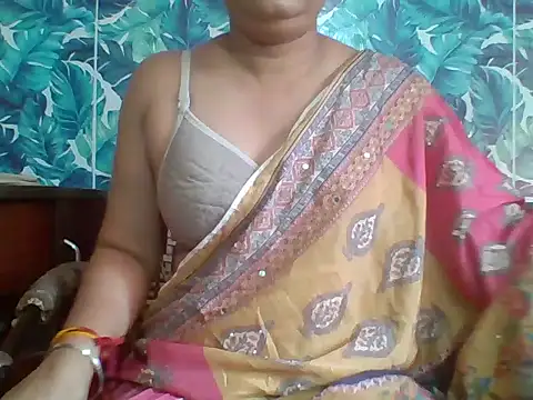 Snapshot of Marathi_q4een01 chatting on May 15, 3:57 am Marathi q4een01 online show from May 15, 3:57 am