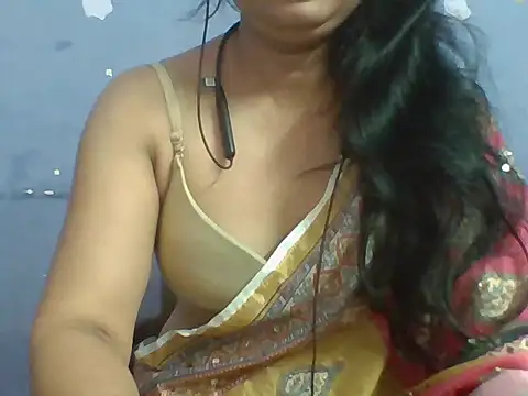 Snapshot of Marathi_q4een01 chatting on June 6, 10:09 am Marathi q4een01 online show from June 6, 10:09 am