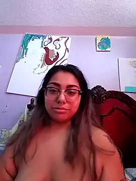 Lovelyrainn online show from September 21, 2:40 pm