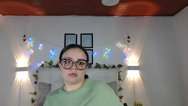 Megan 05  online show from February 19, 5:31 pm