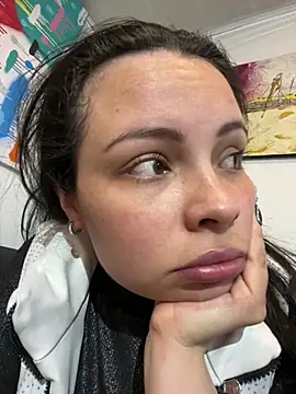 Snapshot of Megan_05_ chatting on May 23, 7:29 pm Megan 05 online show from May 23, 7:29 pm