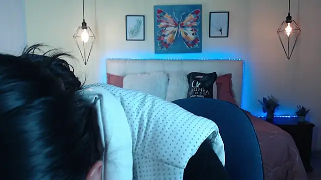 Megan 05  online show from July 19, 7:28 pm