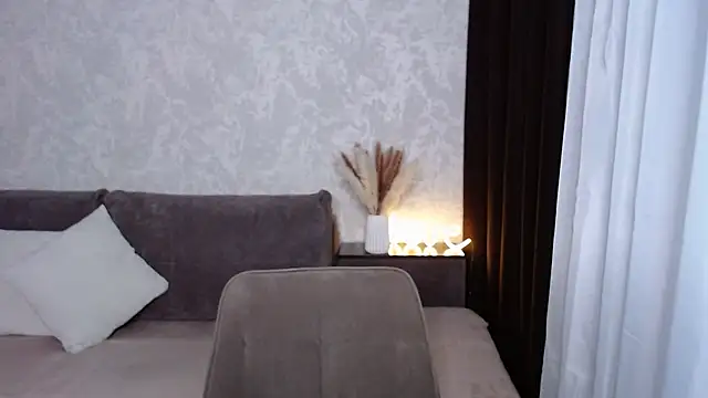 Snapshot of IrisJones chatting on May 29, 4:27 pm IrisJones online show from May 29, 4:27 pm