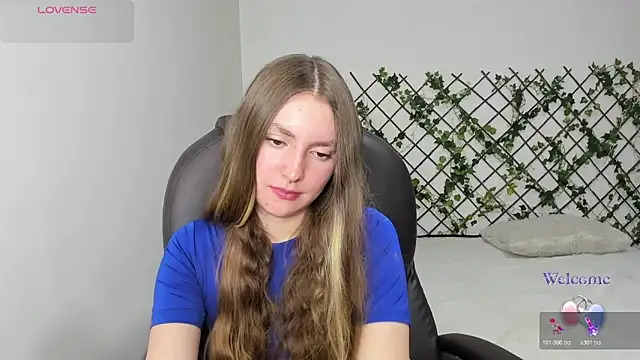 velvet  moon online show from February 16, 10:28 pm