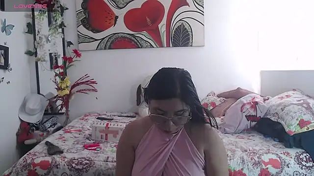 Snapshot of anii_mantilla chatting on July 31, 1:32 pm anii mantilla online show from July 31, 1:32 pm