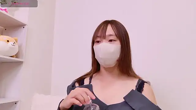 mitsuri chan love online show from November 4, 5:34 pm