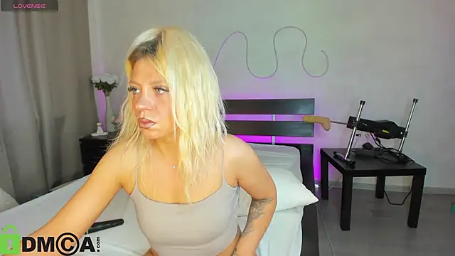 Stasy Traiin online show from April 29, 12:59 am