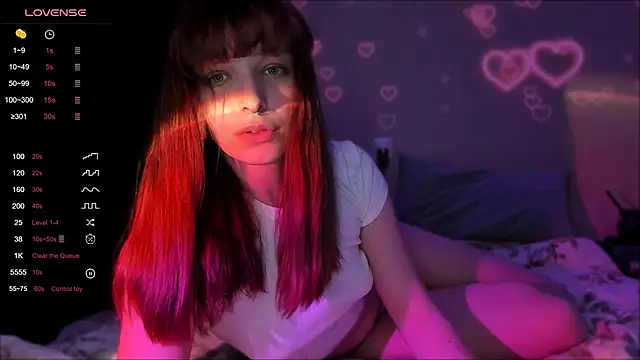 Snapshot of elilybby chatting on February 9, 6:12 pm elilybby online show from February 9, 6:12 pm