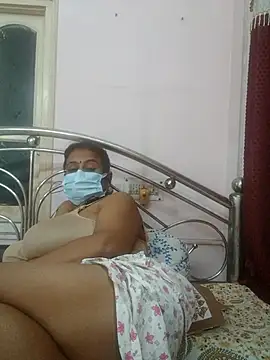 Snapshot of Barna_Love chatting on July 28, 7:50 pm Barna Love online show from July 28, 7:50 pm