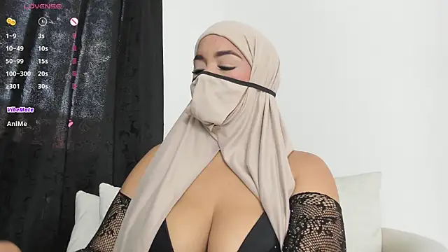 thaira aly online show from October 28, 9:50 pm