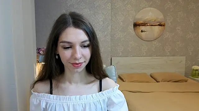 Snapshot of KellyShines chatting on April 19, 1:10 pm KellyShines online show from April 19, 1:10 pm