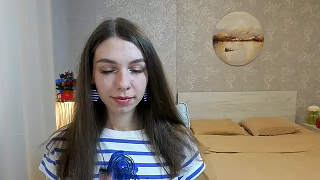 Snapshot of KellyShines chatting on May 23, 3:16 pm KellyShines online show from May 23, 3:16 pm