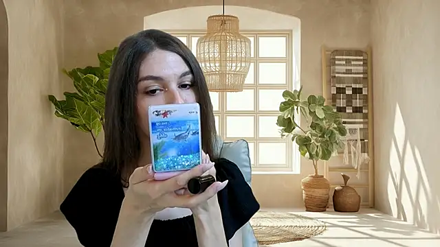 Snapshot of KellyShines chatting on May 27, 3:20 pm KellyShines online show from May 27, 3:20 pm