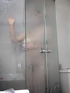 Megara 25 online show from October 14, 1:01 pm