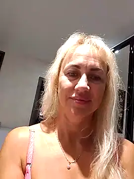 KissMiSveet online show from September 23, 5:10 am