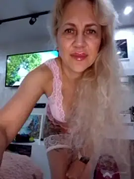 KissMiSveet online show from April 26, 3:21 pm