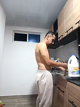 stivenlujan69 online show from December 19, 3:13 am