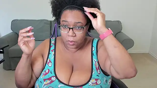 Josie4yourpleasure online show from September 11, 7:36 pm