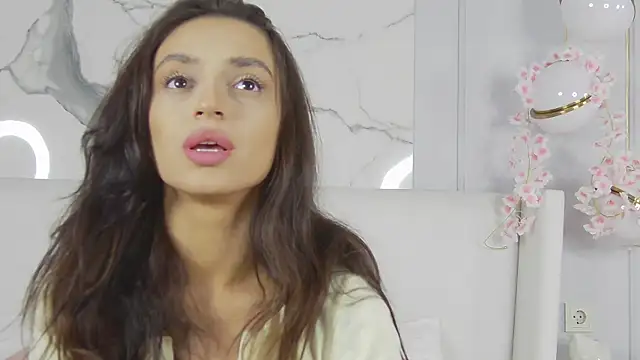 Snapshot of AdoraCortes chatting on September 21, 5:09 am AdoraCortes online show from September 21, 5:09 am