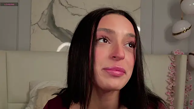 Snapshot of AdoraCortes chatting on November 30, 5:11 am AdoraCortes online show from November 30, 5:11 am