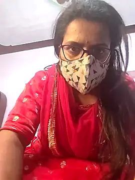 Snapshot of sexy_aaru chatting on September 24, 6:39 am sexy aaru online show from September 24, 6:39 am