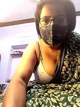 Snapshot of sexy_aaru chatting on November 12, 6:03 am sexy aaru online show from November 12, 6:03 am