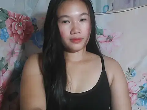 Snapshot of Katie_Winslet chatting on October 4, 11:19 am Katie Winslet online show from October 4, 11:19 am