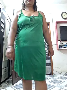 Snapshot of SIMIHOT chatting on June 28, 4:24 pm SIMIHOT online show from June 28, 4:24 pm