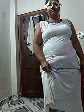 Snapshot of SIMIHOT chatting on July 28, 3:54 pm SIMIHOT online show from July 28, 3:54 pm