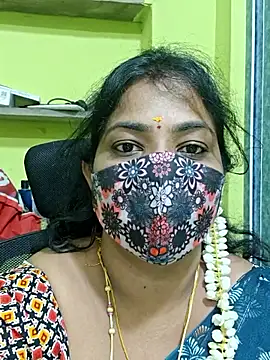 Snapshot of Tamil_Mithra chatting on June 8, 5:24 pm Tamil Mithra online show from June 8, 5:24 pm