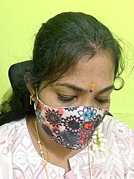 Snapshot of Tamil_Mithra chatting on June 9, 5:41 am Tamil Mithra online show from June 9, 5:41 am